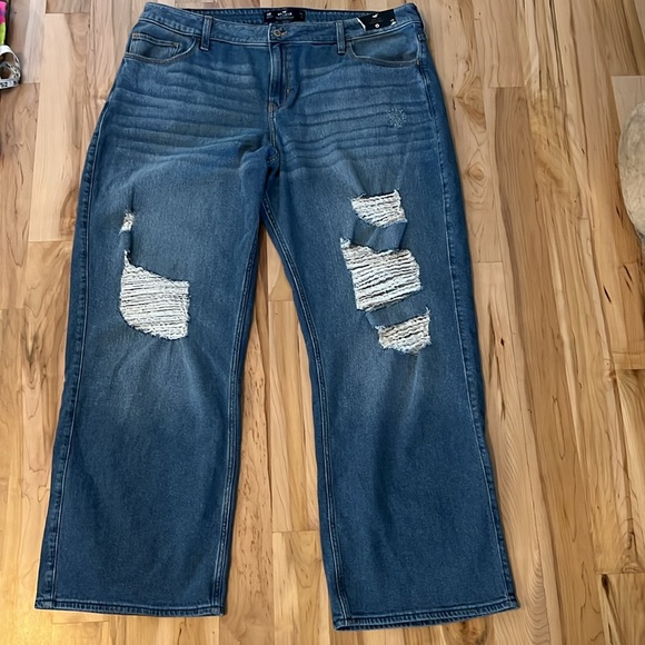 🆕 Hollister High Rise Vintage Baggy Jeans - NWT - Picture 2 of 12